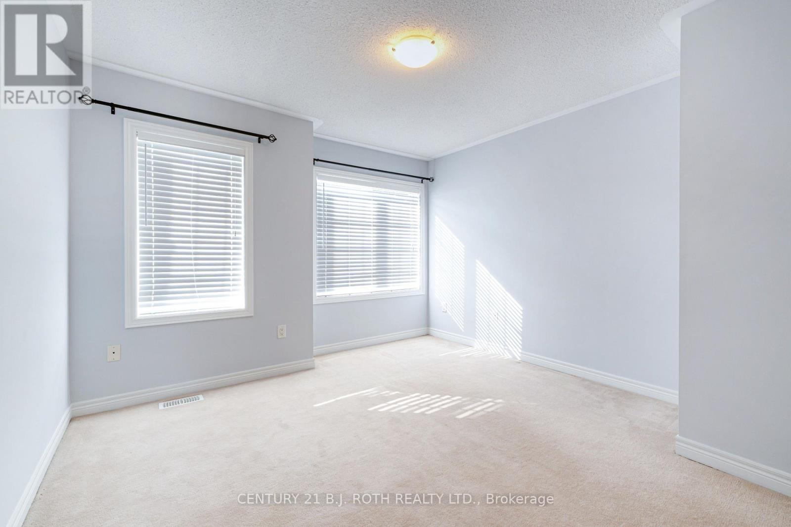 3047 Eberly Woods Drive, Oakville, Ontario  L6M 0T6 - Photo 18 - W12774228