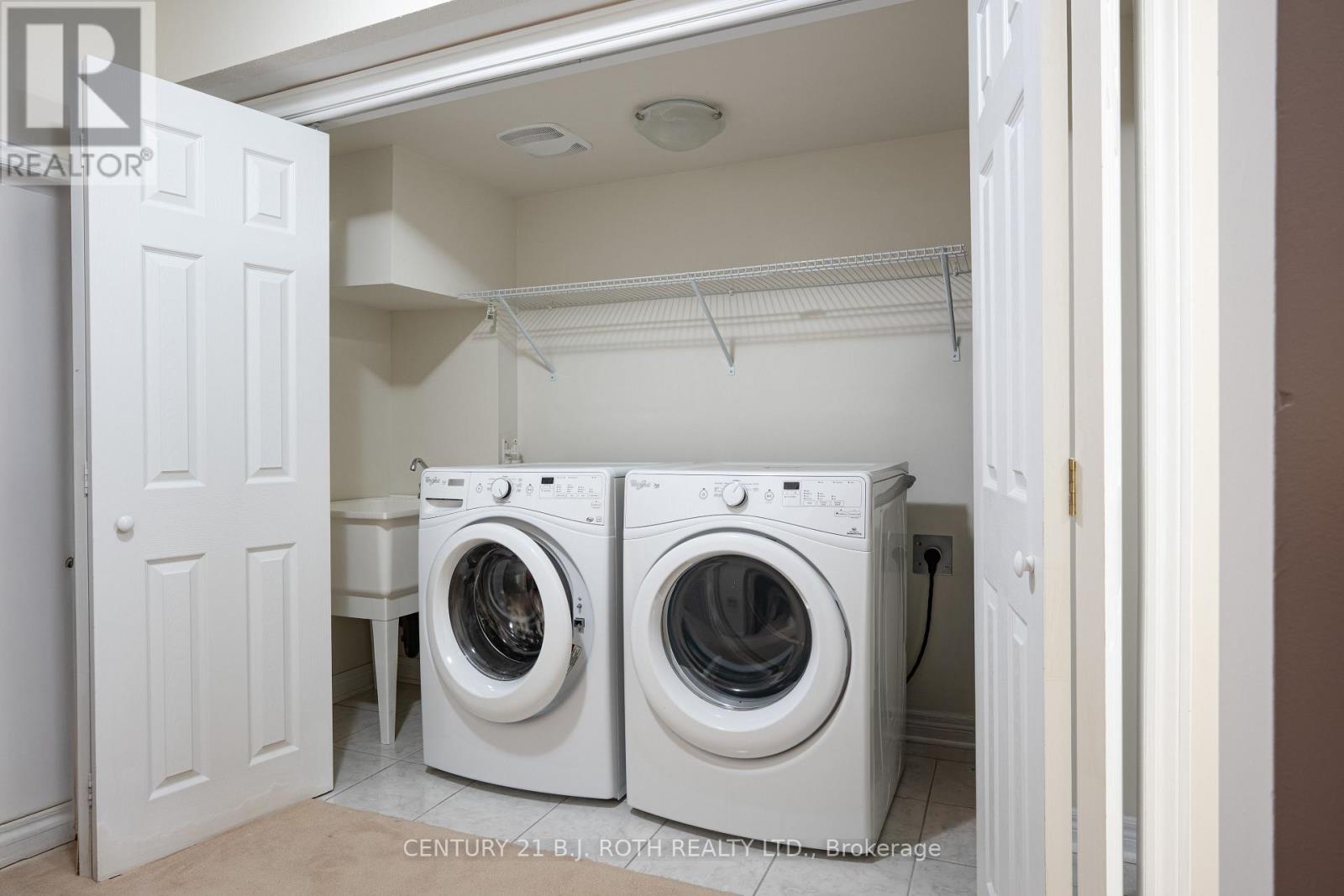 3047 Eberly Woods Drive, Oakville, Ontario  L6M 0T6 - Photo 21 - W12774228