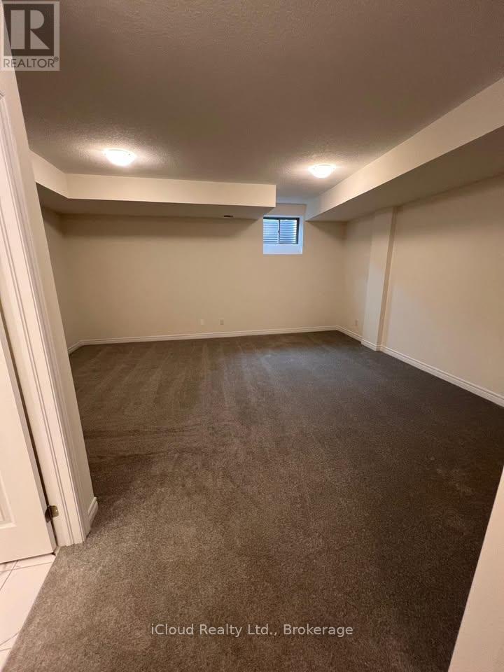 214 Broadacre Drive, Kitchener, Ontario  N2R 0S6 - Photo 12 - X12774194