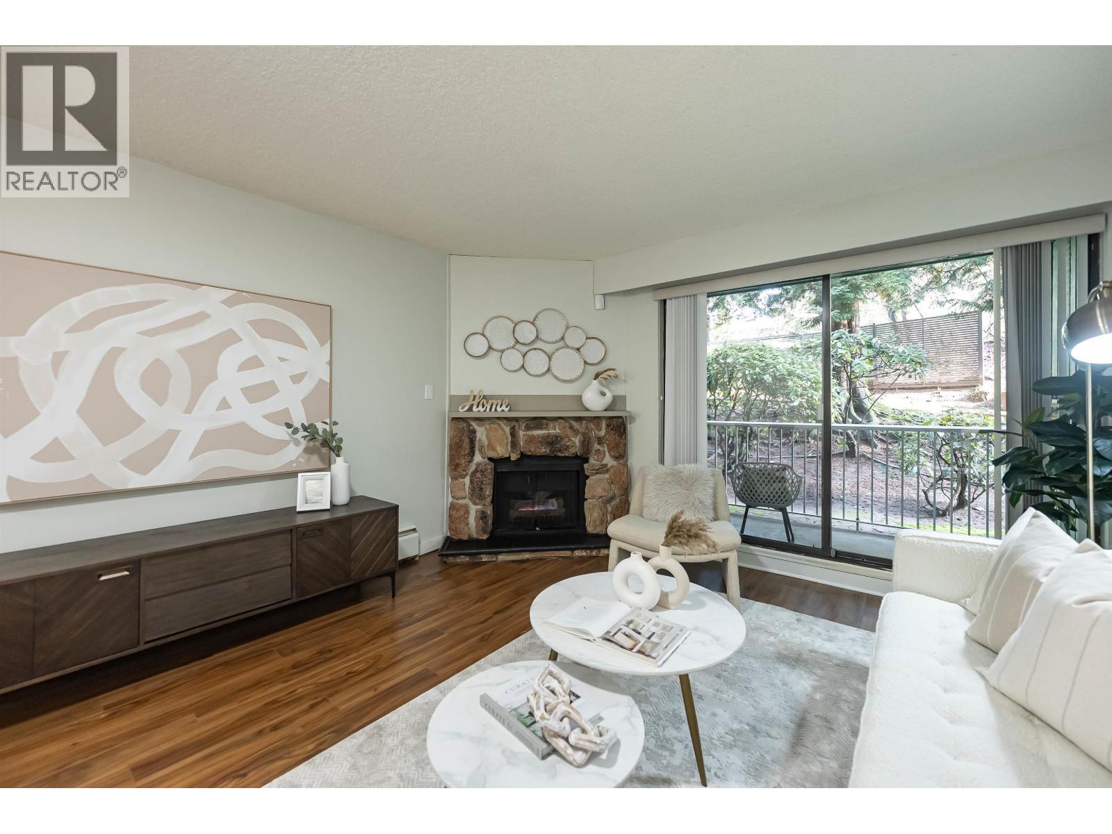 Listing Picture 7 of 25 : 102 3901 CARRIGAN COURT, Burnaby / 本拿比 - 魯藝地產 Yvonne Lu Group - MLS Medallion Club Member