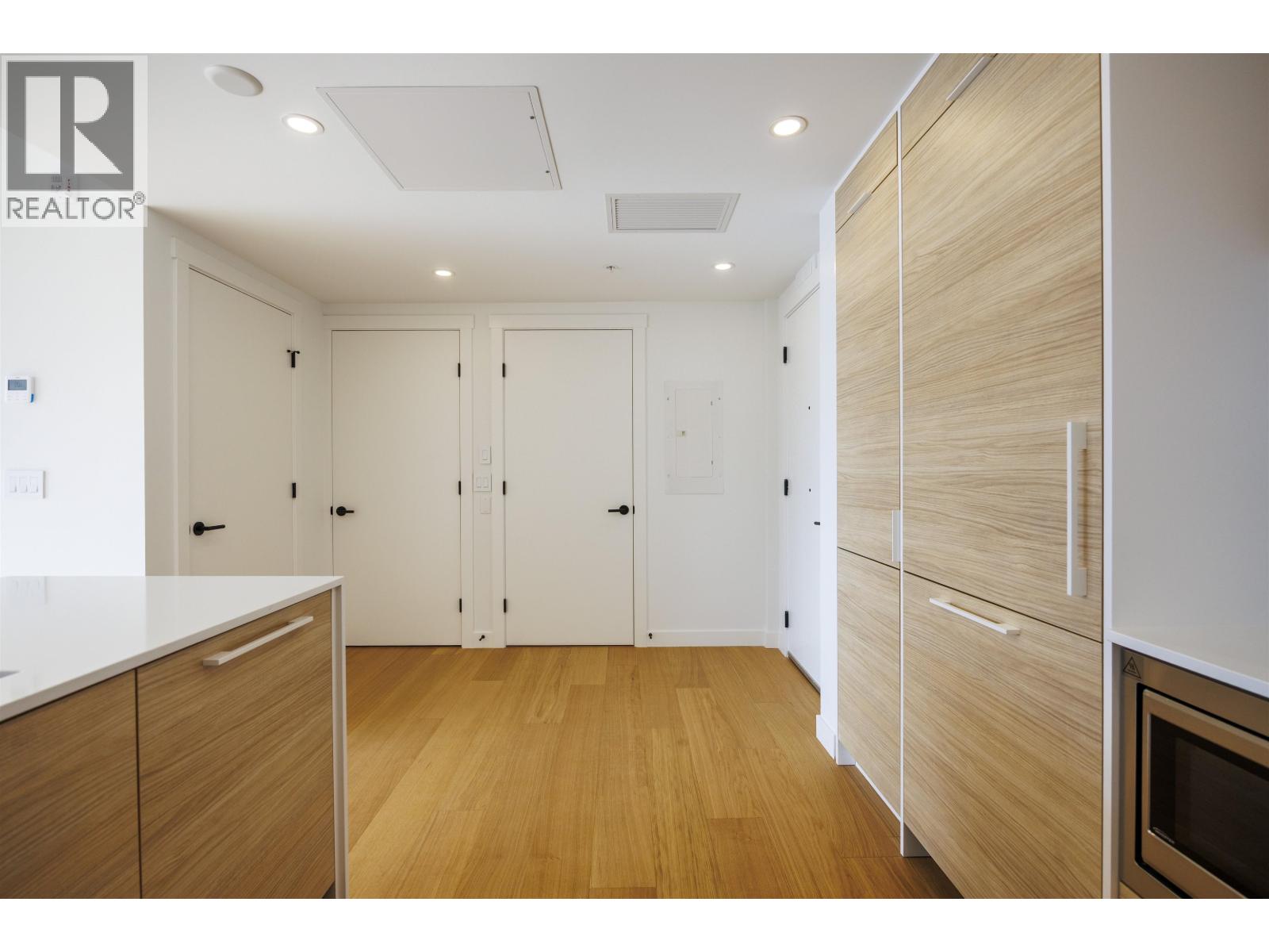 404 6485 Manitoba Street, Vancouver, British Columbia  V5Y 2Z7 - Photo 11 - R3088138