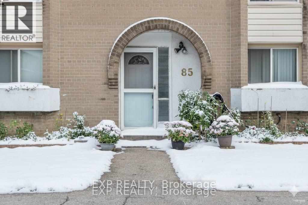 85 - 19 London Green Court, Toronto, Ontario  M3N 1K3 - Photo 2 - W12420482