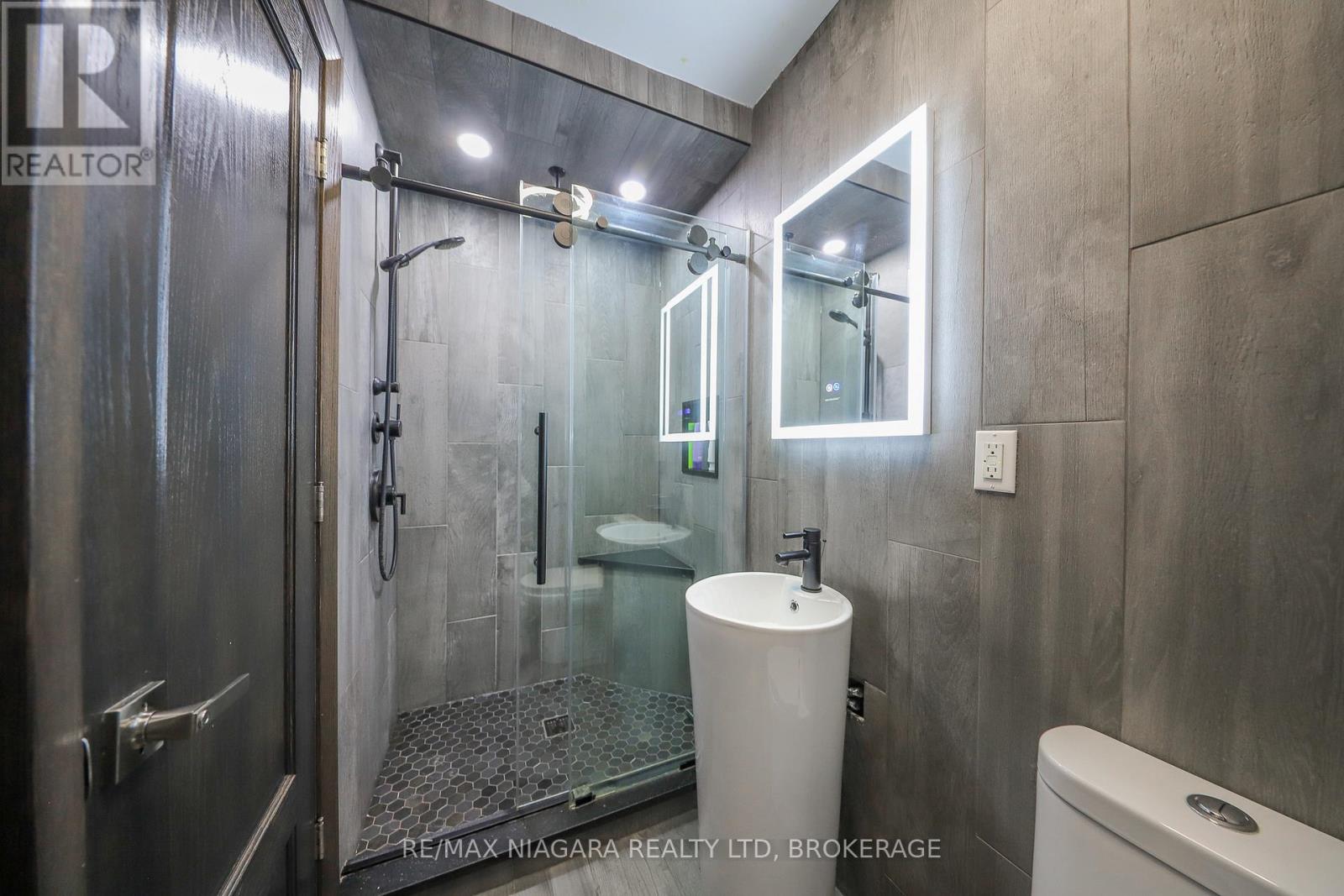 21 Jessica Drive, St. Catharines, Ontario  L2M 6V9 - Photo 16 - X12774244