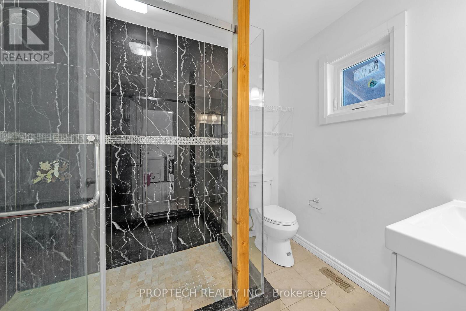 2 Statesman Square, Toronto, Ontario  M1S 4H6 - Photo 16 - E12774250