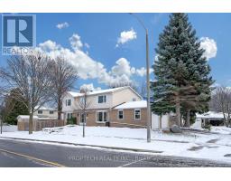 2 STATESMAN SQUARE, Toronto, Ontario