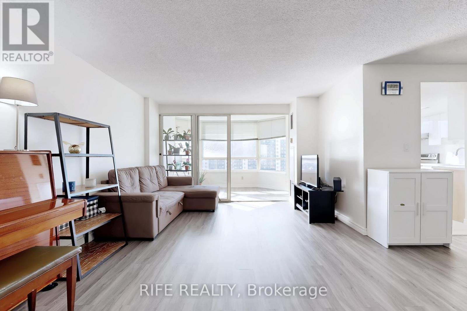 1708 - 275 Bamburgh Circle, Toronto, Ontario  M1W 3X4 - Photo 5 - E12774260