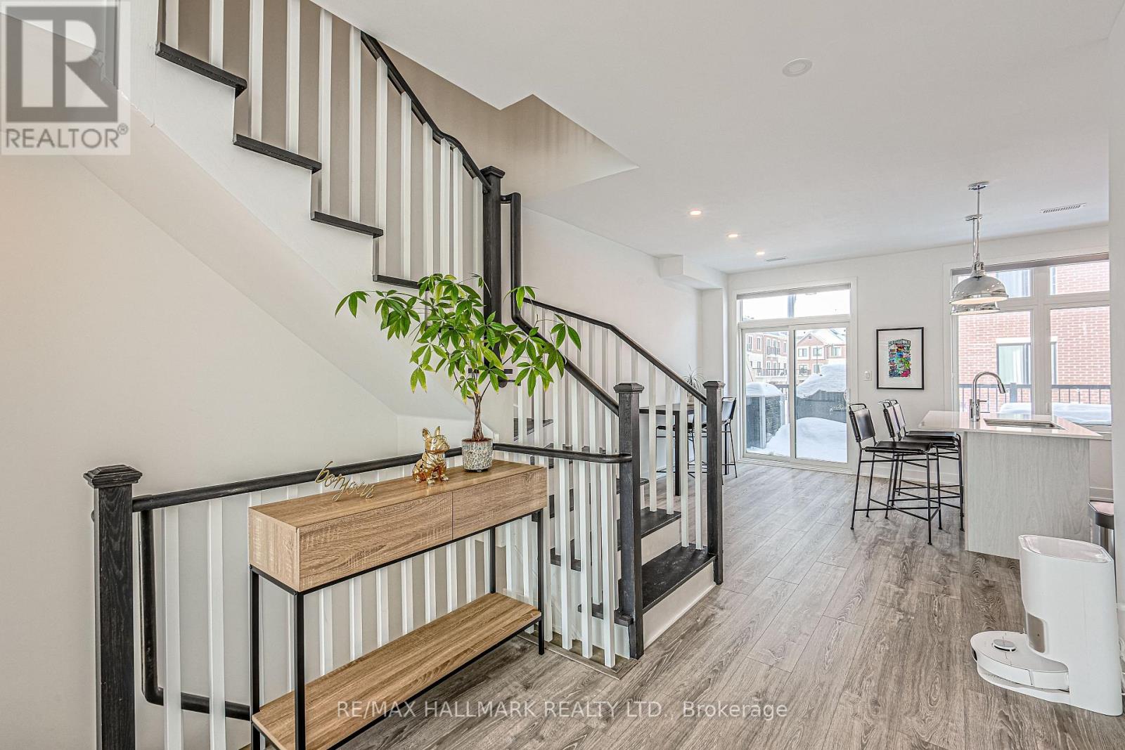 5500 Main Street, Whitchurch-Stouffville, Ontario  L4A 4W8 - Photo 13 - N12774246