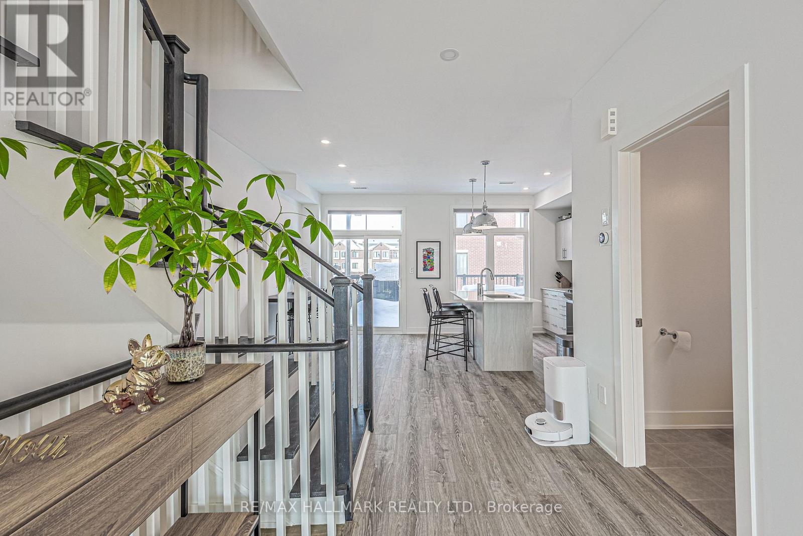 5500 Main Street, Whitchurch-Stouffville, Ontario  L4A 4W8 - Photo 14 - N12774246