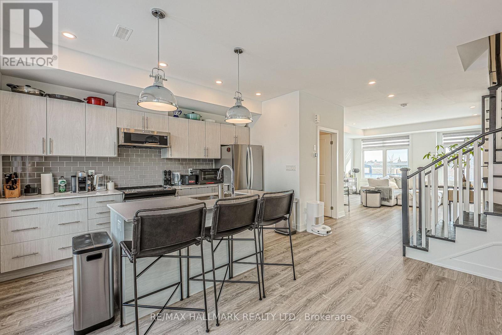 5500 Main Street, Whitchurch-Stouffville, Ontario  L4A 4W8 - Photo 19 - N12774246