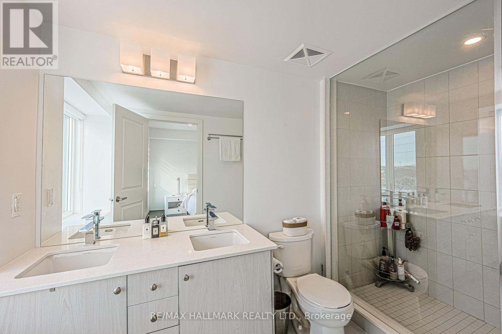 5500 Main Street, Whitchurch-Stouffville, Ontario  L4A 4W8 - Photo 23 - N12774246