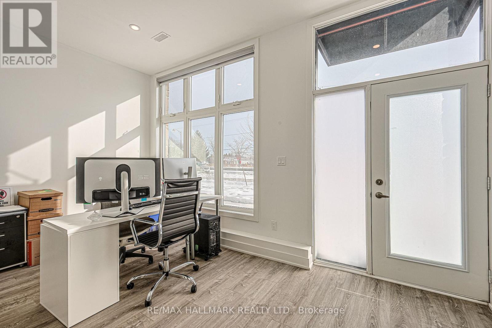 5500 Main Street, Whitchurch-Stouffville, Ontario  L4A 4W8 - Photo 6 - N12774246