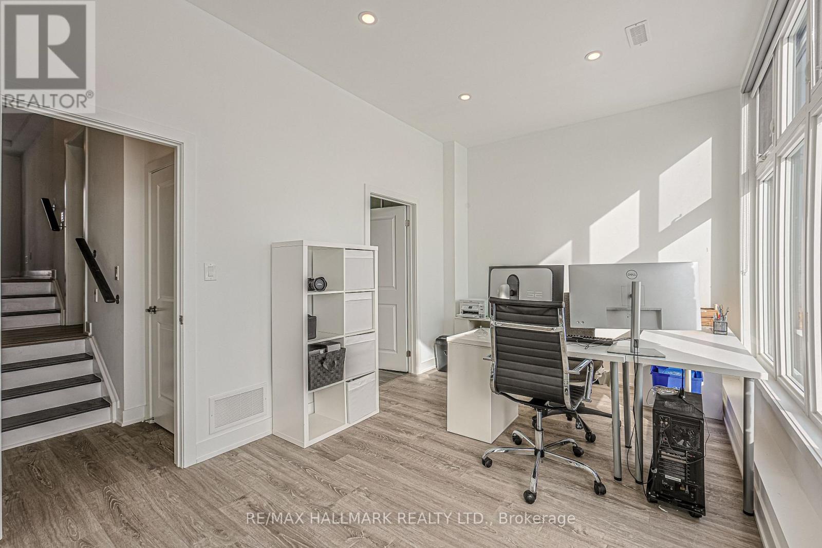 5500 Main Street, Whitchurch-Stouffville, Ontario  L4A 4W8 - Photo 7 - N12774246