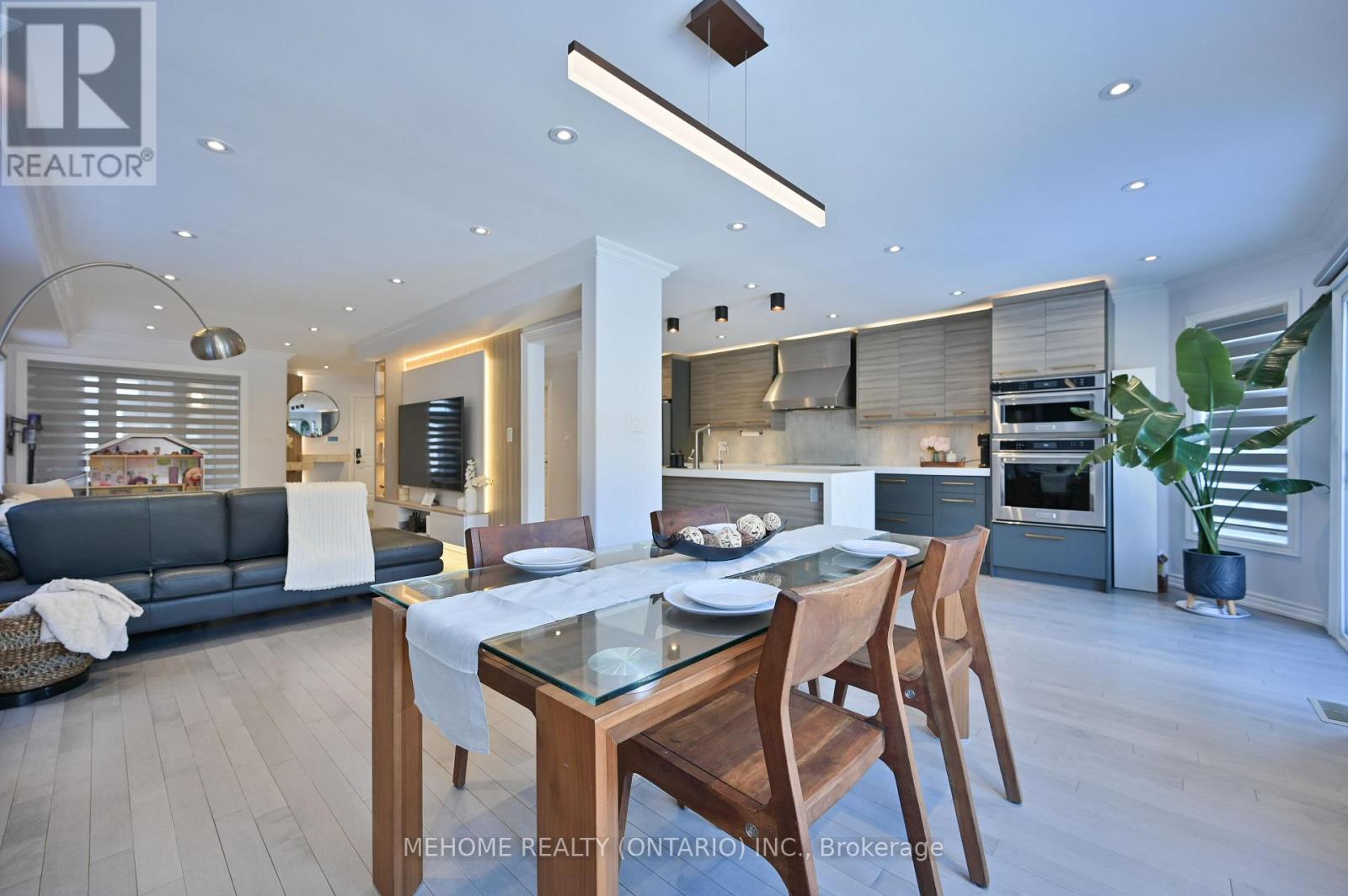 94 Manorheights Street, Richmond Hill, Ontario  L4S 2H5 - Photo 13 - N12774254