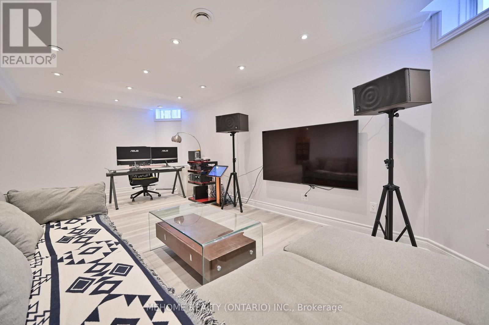 94 Manorheights Street, Richmond Hill, Ontario  L4S 2H5 - Photo 27 - N12774254