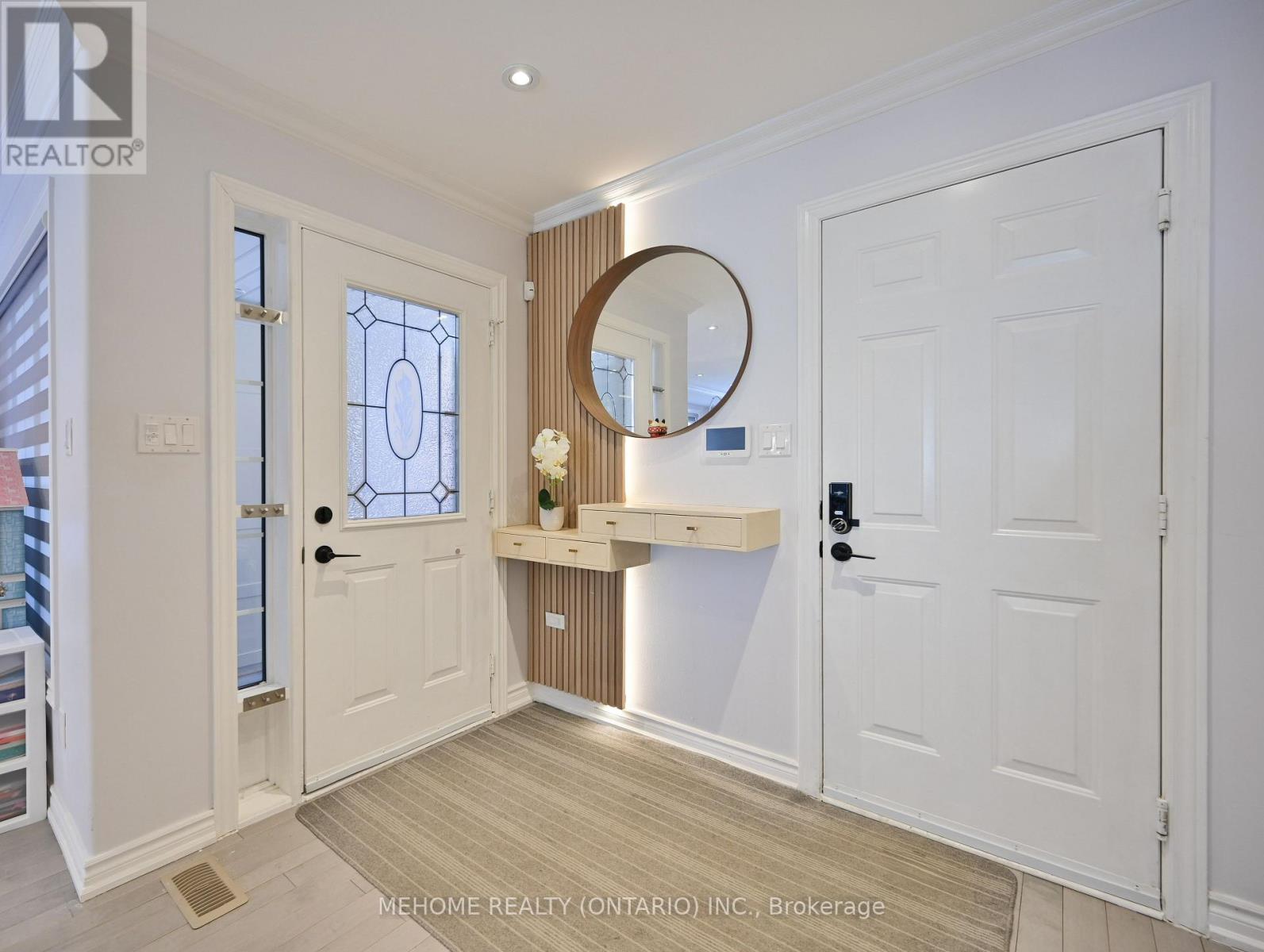 94 Manorheights Street, Richmond Hill, Ontario  L4S 2H5 - Photo 5 - N12774254