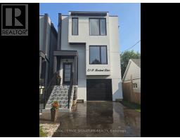 21B ROSELAND DRIVE, Toronto, Ontario