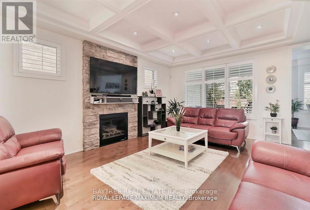 171 Cherryhurst Road, Oakville, Ontario  L6M 0W1 - Photo 4 - W12774262