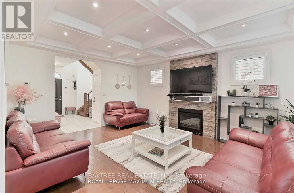 171 Cherryhurst Road, Oakville, Ontario  L6M 0W1 - Photo 6 - W12774262