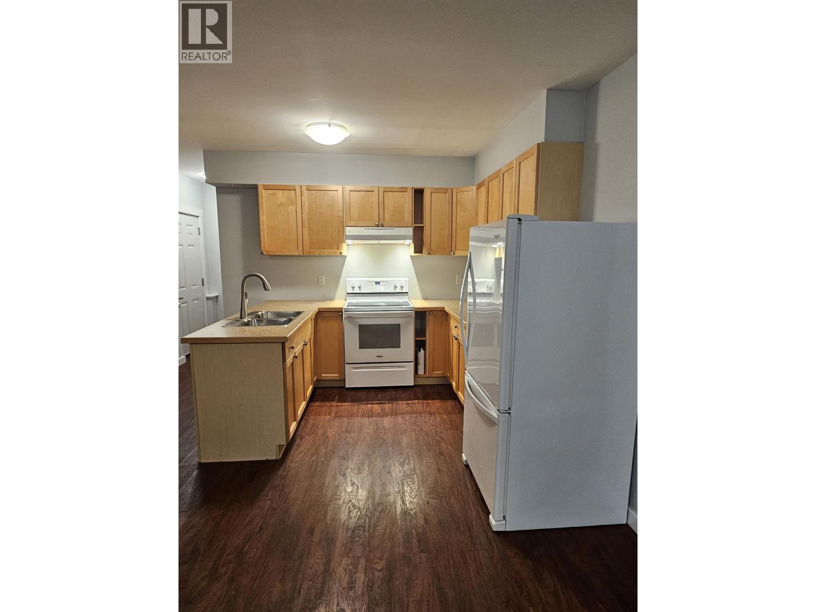 Lower 823 Edinburgh Street, New Westminster, British Columbia  V3M 2V2 - Photo 4 - R3082855