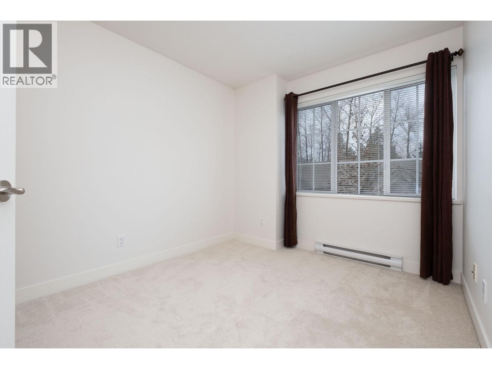 Listing Picture 26 of 33 : 24 8533 CUMBERLAND PLACE, Burnaby / 本拿比 - 魯藝地產 Yvonne Lu Group - MLS Medallion Club Member