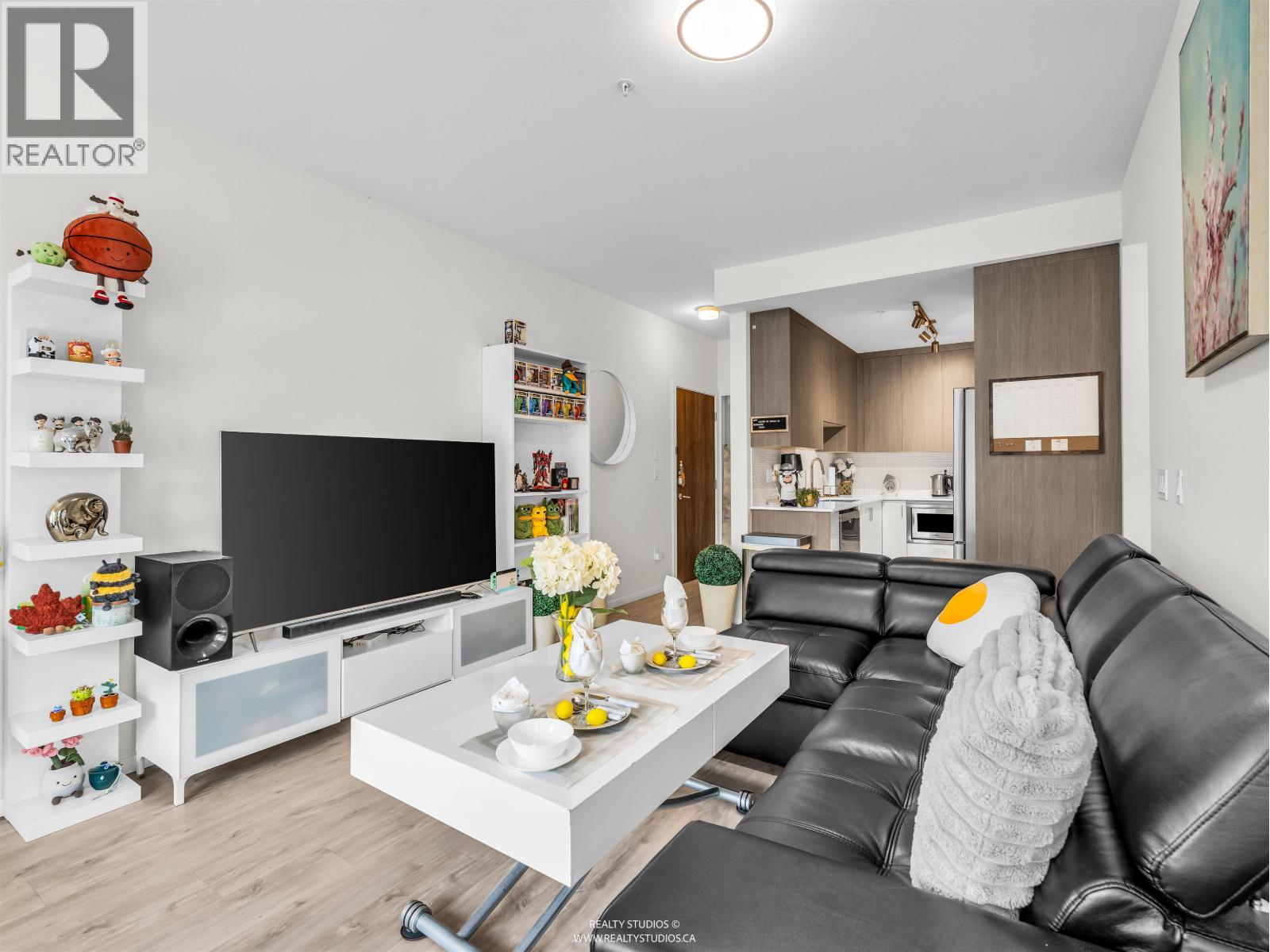 226 6283 Kingsway Avenue, Burnaby, British Columbia  V5J 0H3 - Photo 3 - R3049264