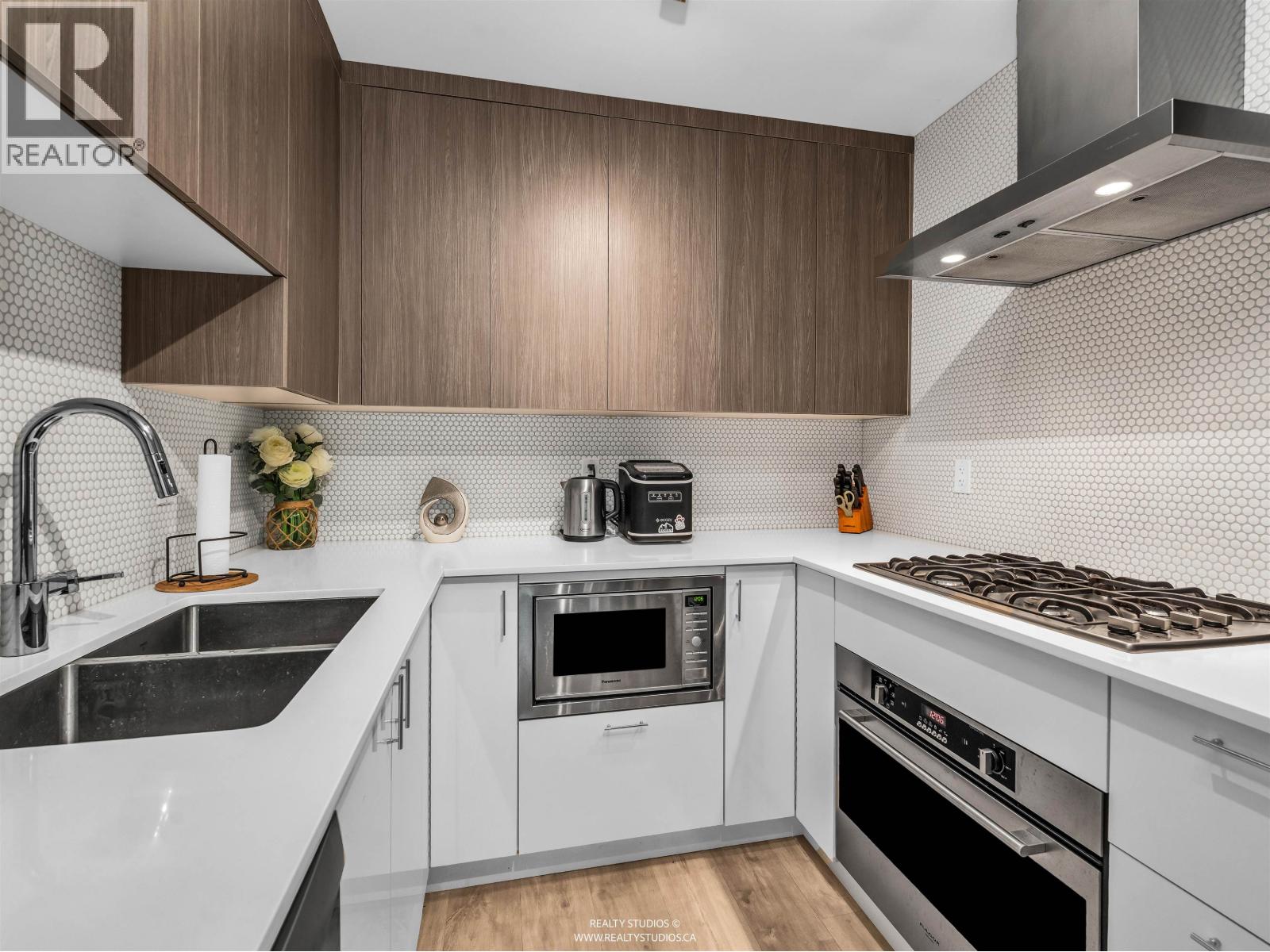 226 6283 Kingsway Avenue, Burnaby, British Columbia  V5J 0H3 - Photo 8 - R3049264