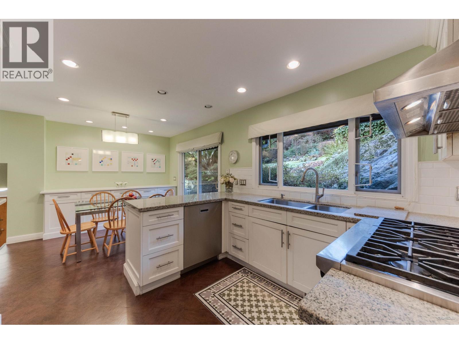 475 Southborough Drive, West Vancouver, British Columbia  V7S 1M4 - Photo 17 - R3088066