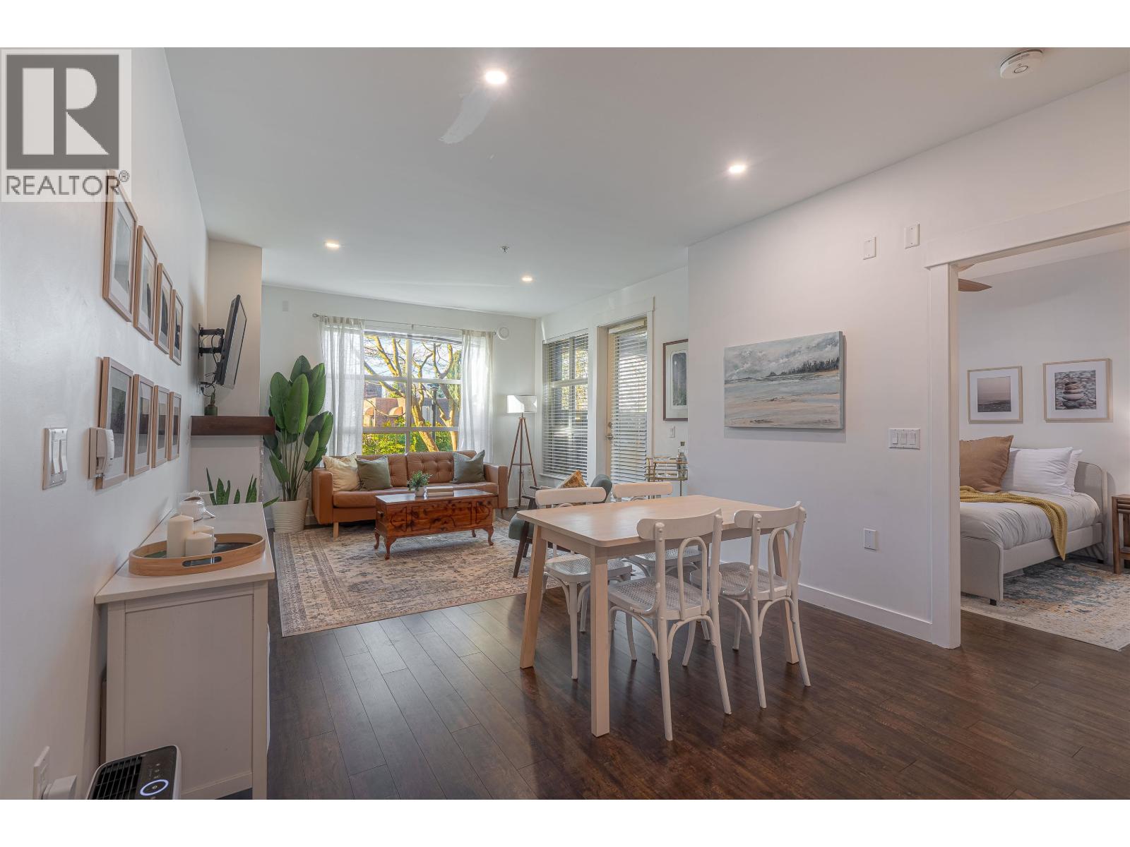 110 1468 St. Andrews Avenue, North Vancouver, British Columbia  V7L 0A8 - Photo 4 - R3088168