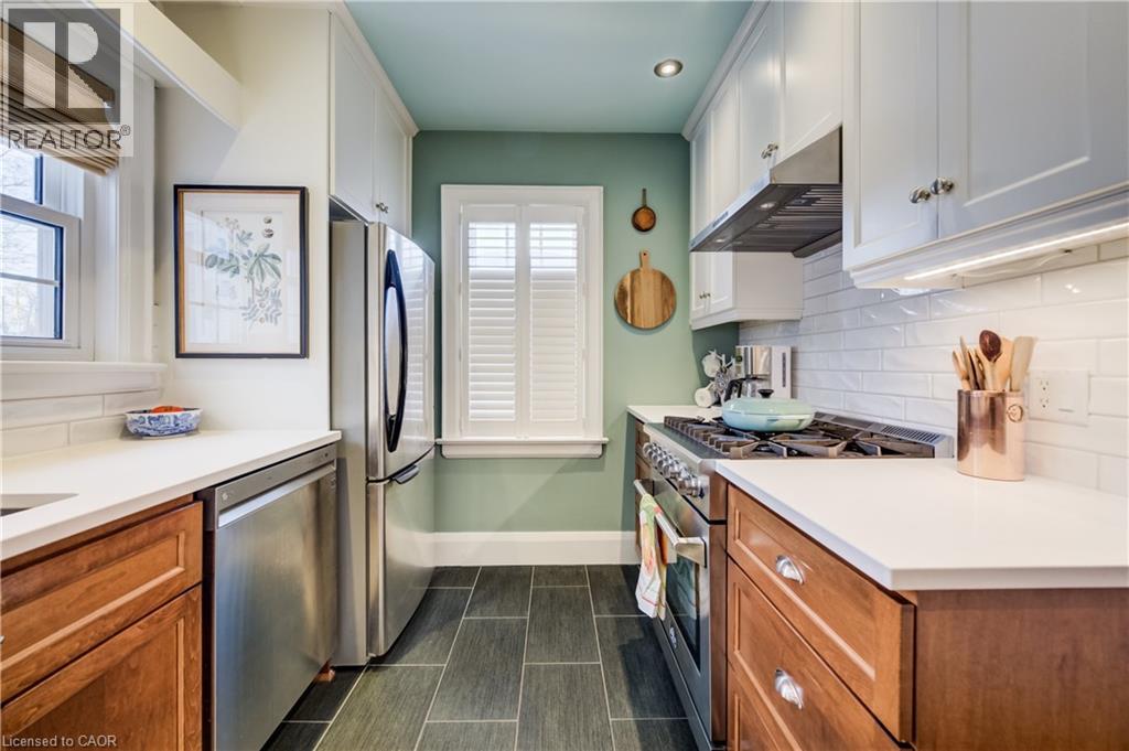 8 Lowrey Avenue S, Cambridge, Ontario  N1R 4Z1 - Photo 13 - 40800807