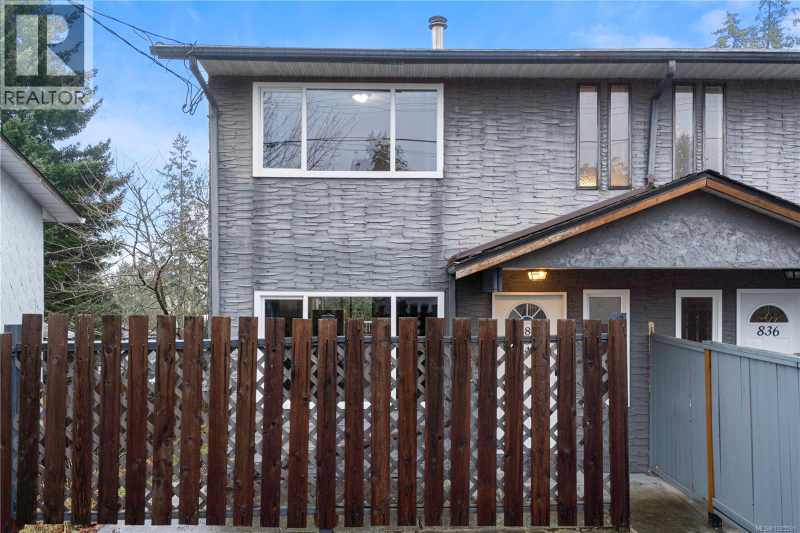 834 Holly Hill Rd, Nanaimo, British Columbia  V9R 5T1 - Photo 2 - 1025591