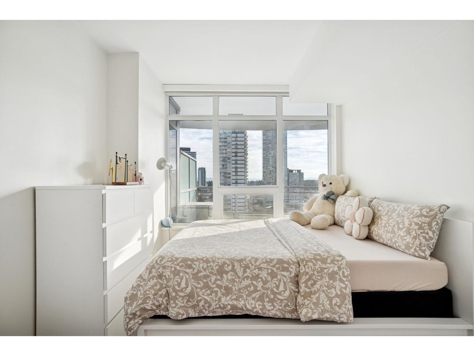 1604 13318 104 Street, Surrey, British Columbia  V3T 0R2 - Photo 10 - R3088378