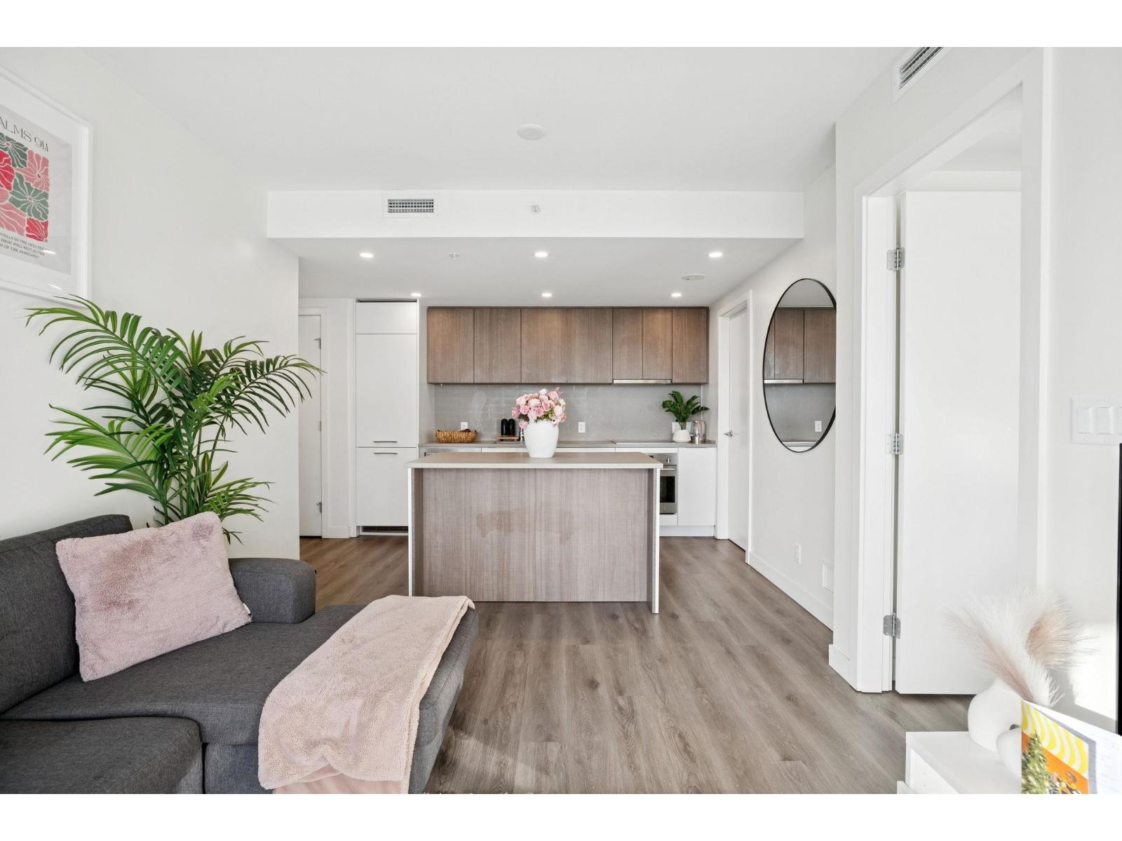 1604 13318 104 Street, Surrey, British Columbia  V3T 0R2 - Photo 5 - R3088378