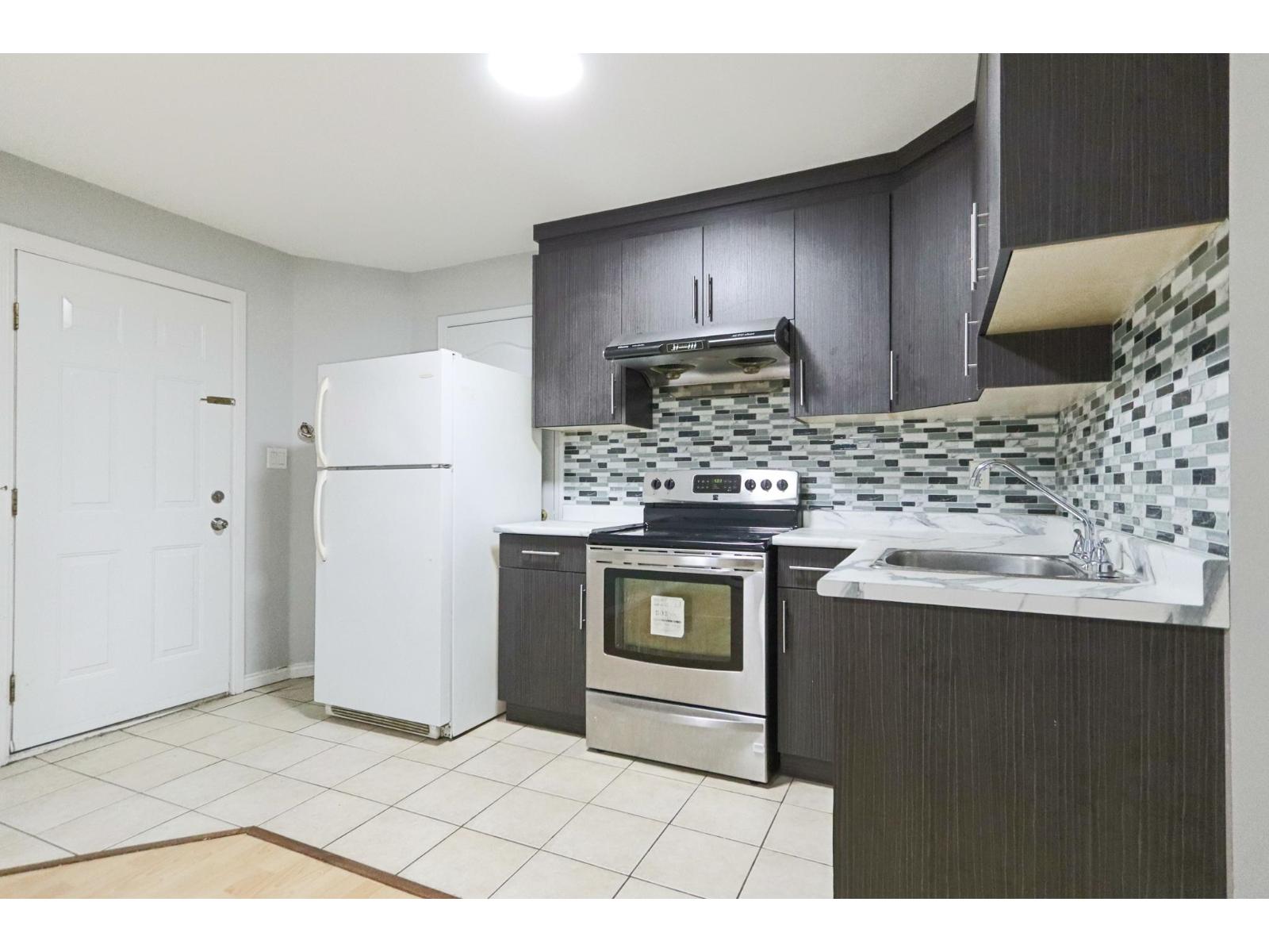 8068 146 Street, Surrey, British Columbia  V3S 9Y5 - Photo 6 - R3088386