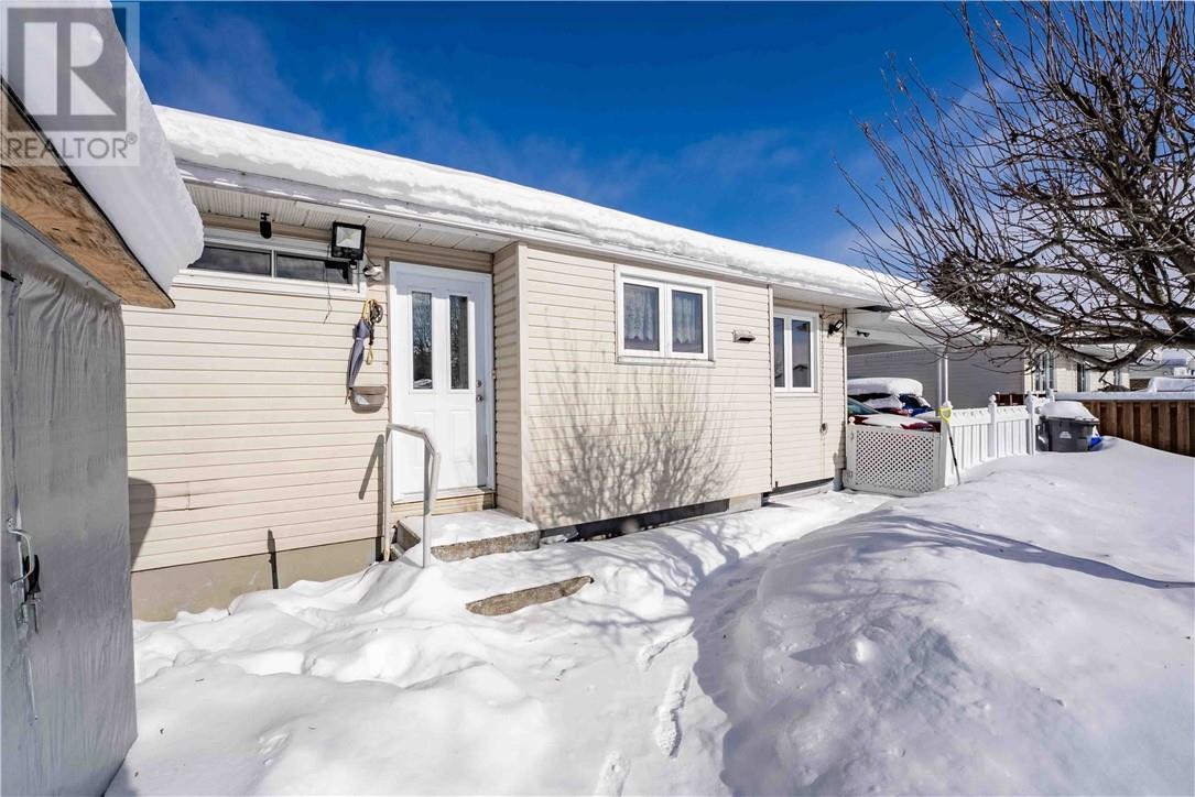 107 Vaillancourt Crescent, Chelmsford, Ontario  P0M 1L0 - Photo 39 - 2126247