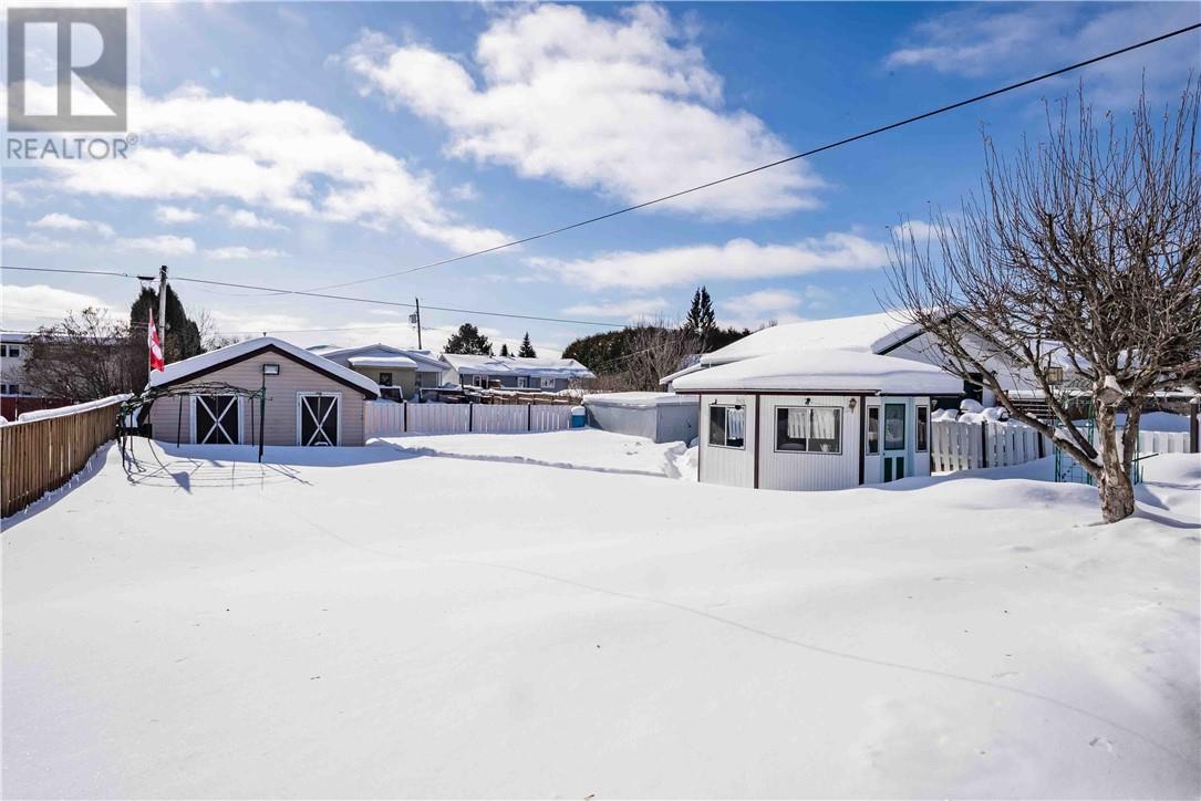 107 Vaillancourt Crescent, Chelmsford, Ontario  P0M 1L0 - Photo 40 - 2126247