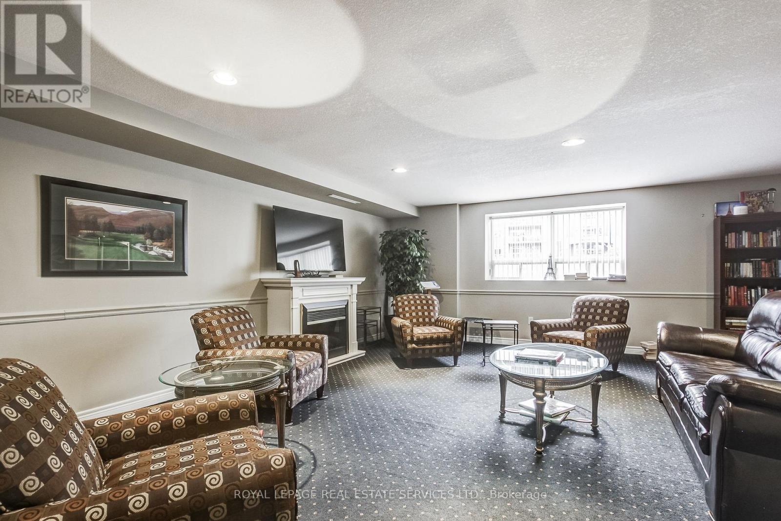 713 - 1998 Ironstone Drive, Burlington, Ontario  L7L 7P7 - Photo 37 - W12772110