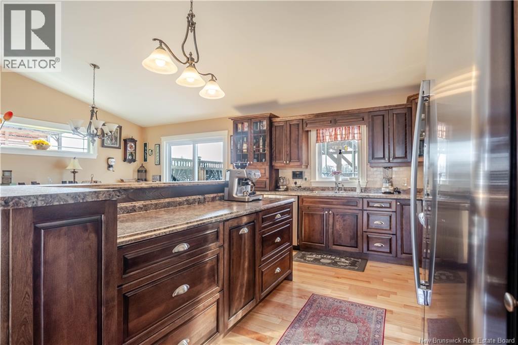 18 Burnett Street, Oromocto, New Brunswick  E2V 0J4 - Photo 12 - NB132049
