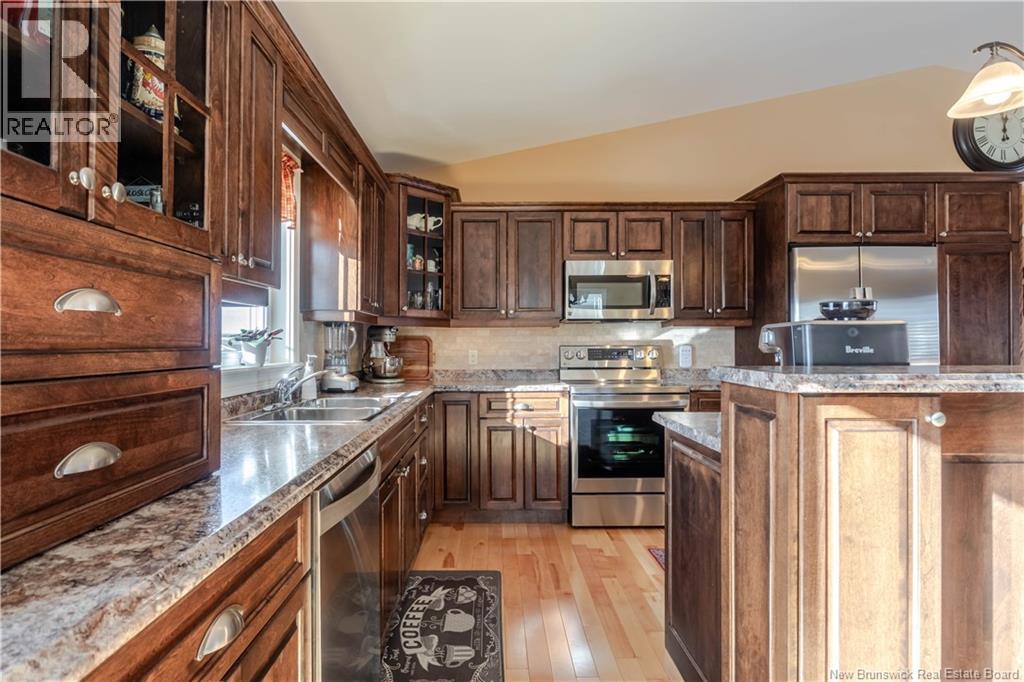 18 Burnett Street, Oromocto, New Brunswick  E2V 0J4 - Photo 15 - NB132049