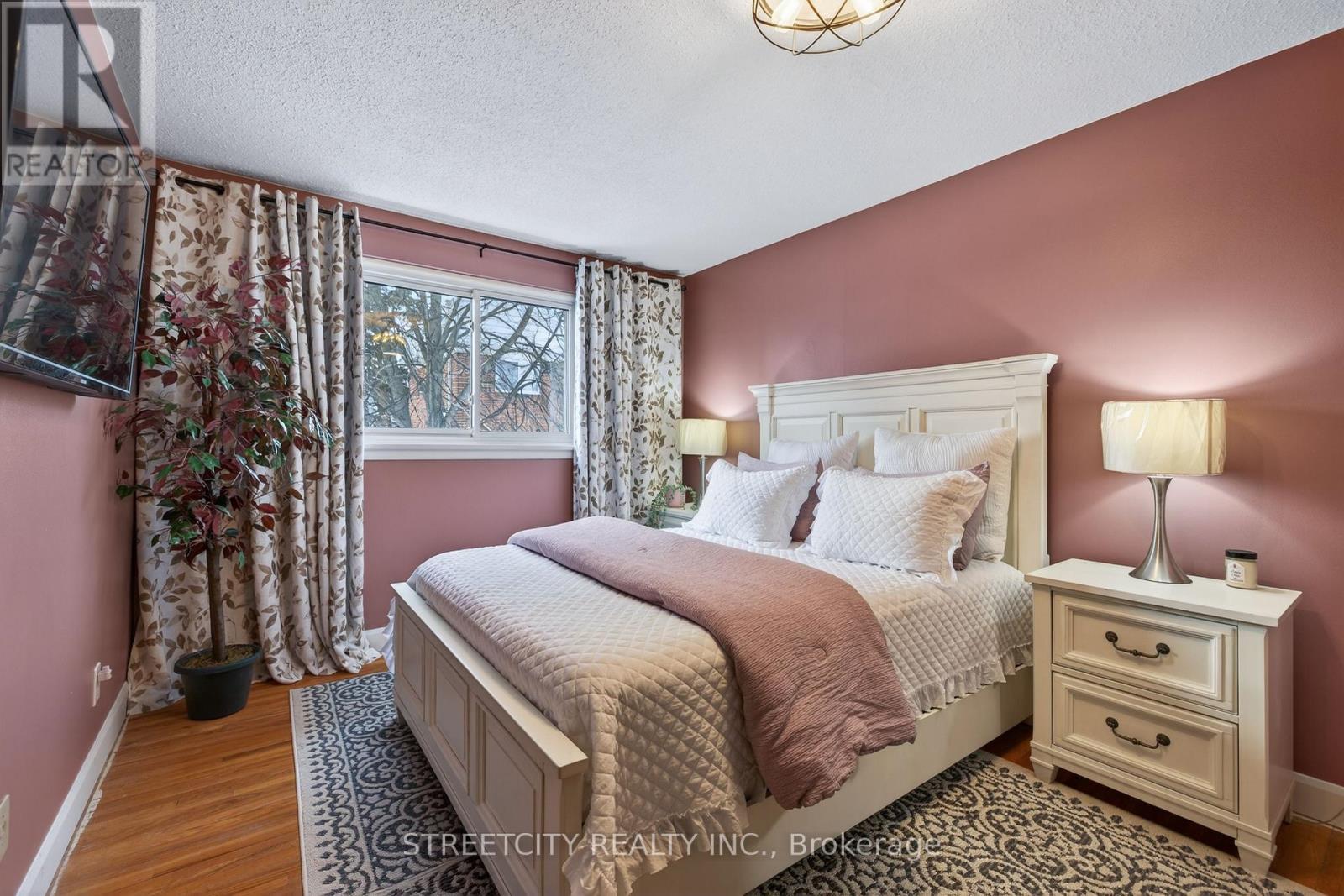 282 Homestead Crescent, London North, Ontario  N6G 2E5 - Photo 18 - X12774318