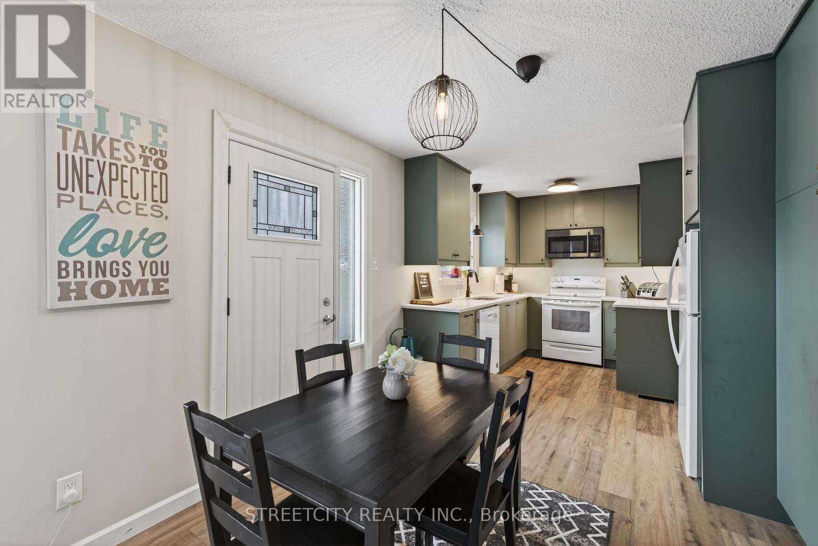 282 Homestead Crescent, London North, Ontario  N6G 2E5 - Photo 9 - X12774318