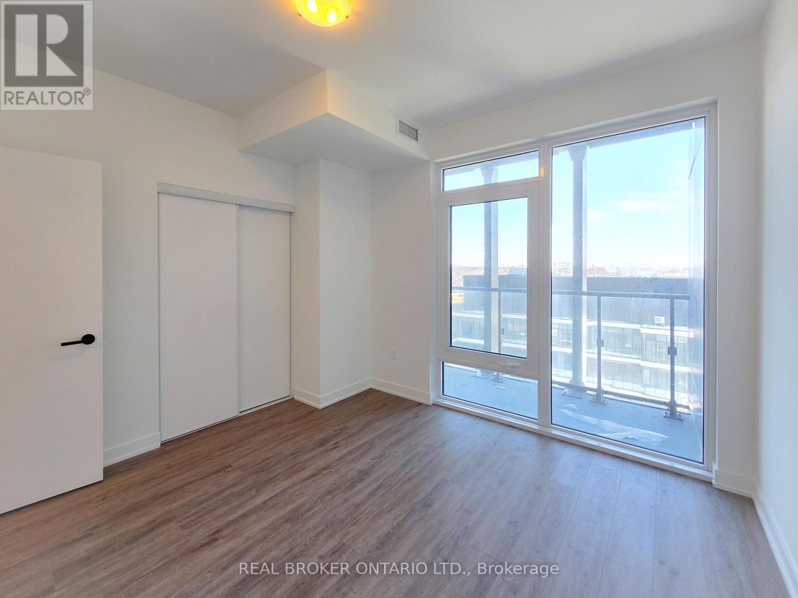 1108 - 1 Quarrington Lane, Toronto, Ontario  M3C 0S4 - Photo 10 - C12774286