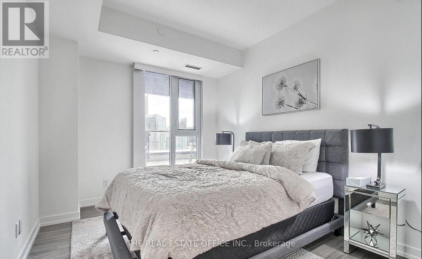 2903 - 20 Edward Street, Toronto (Bay Street Corridor), Ontario  M5G 0C5 - Photo 12 - C12774296