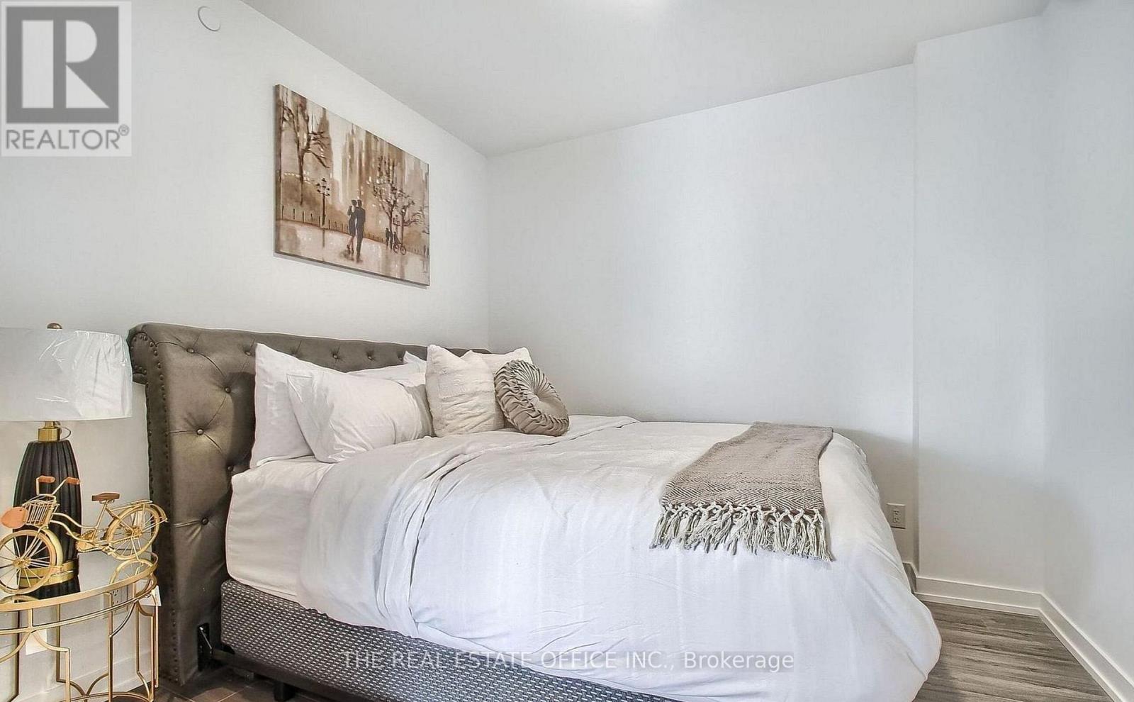 2903 - 20 Edward Street, Toronto (Bay Street Corridor), Ontario  M5G 0C5 - Photo 13 - C12774296