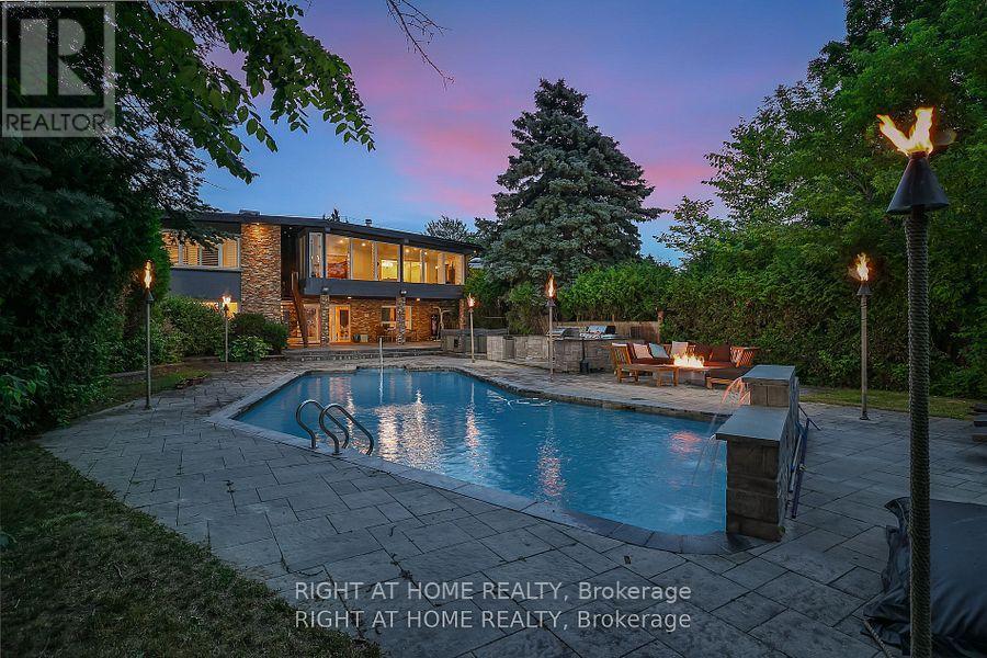 40 HEATHVIEW AVENUE, Toronto, Ontario