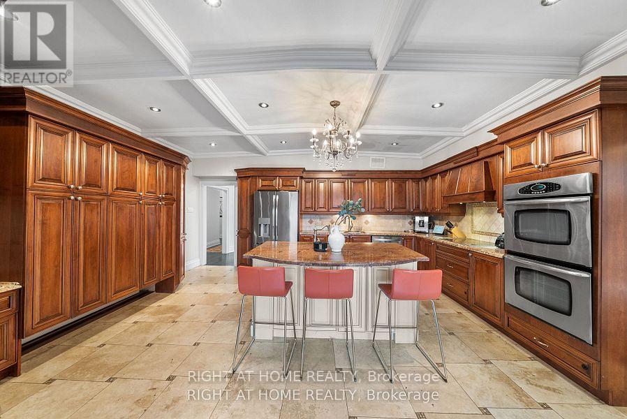 40 Heathview Avenue, Toronto, Ontario  M2K 2C1 - Photo 17 - C12774310