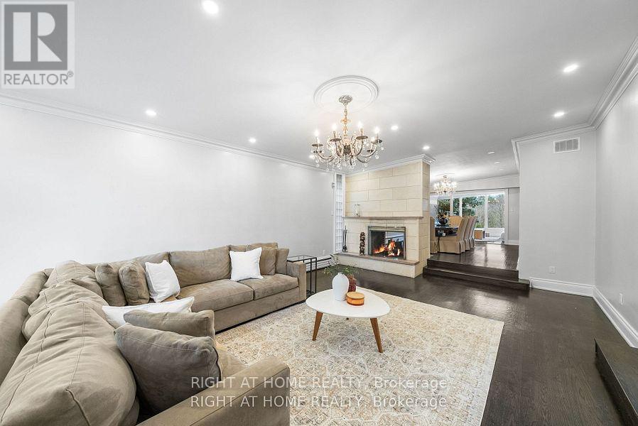 40 Heathview Avenue, Toronto, Ontario  M2K 2C1 - Photo 7 - C12774310