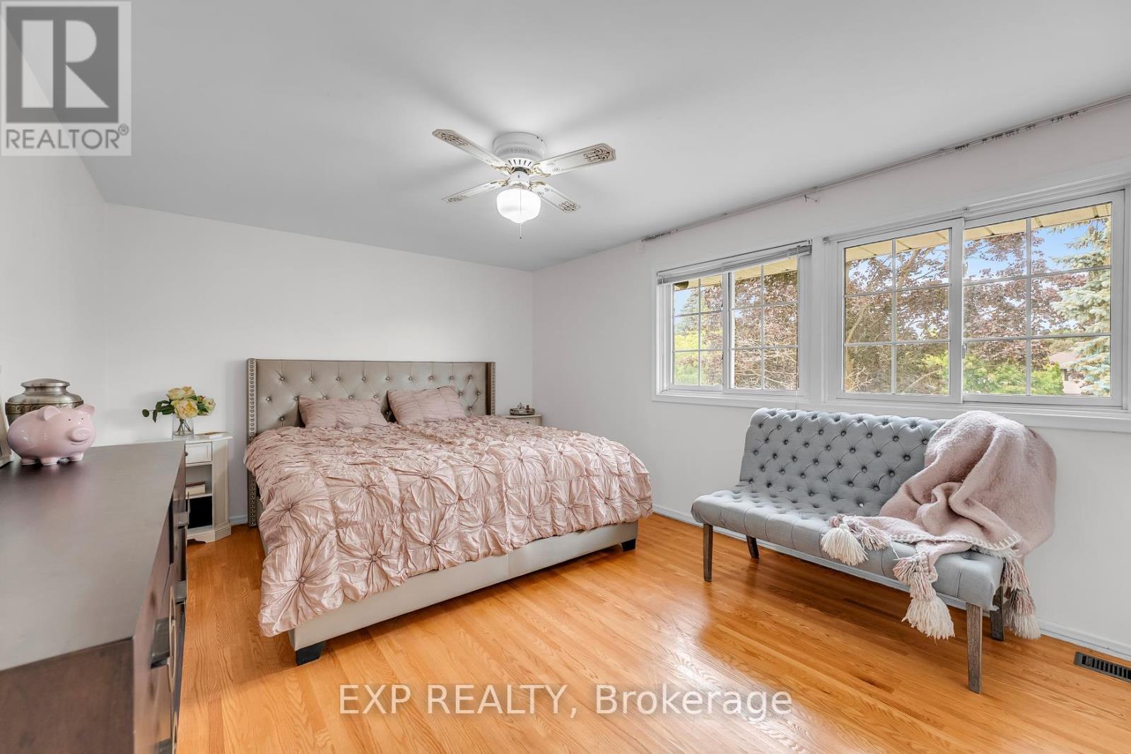 223 Violet Court, Oshawa, Ontario  L1G 3E6 - Photo 17 - E12774302