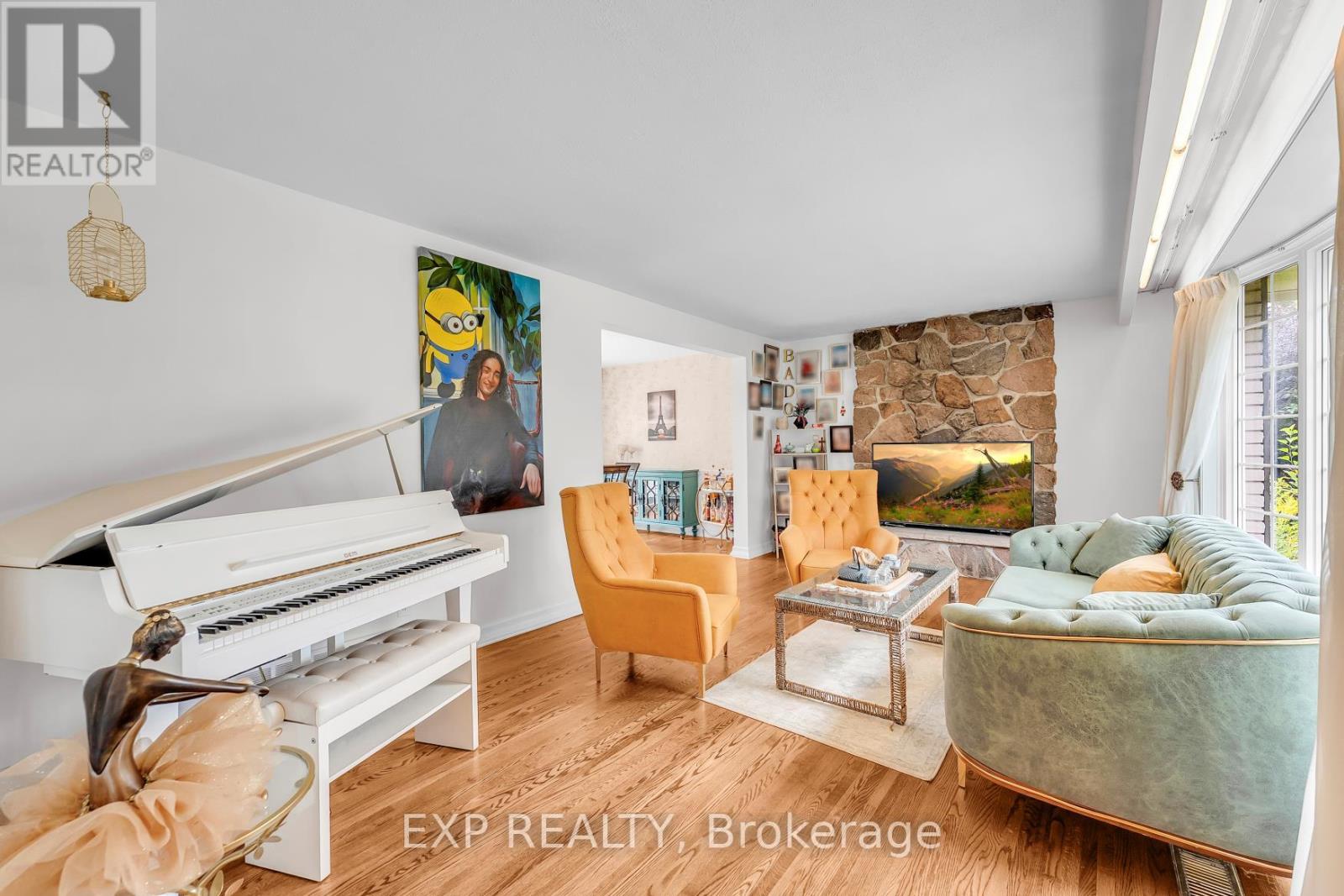 223 Violet Court, Oshawa, Ontario  L1G 3E6 - Photo 5 - E12774302