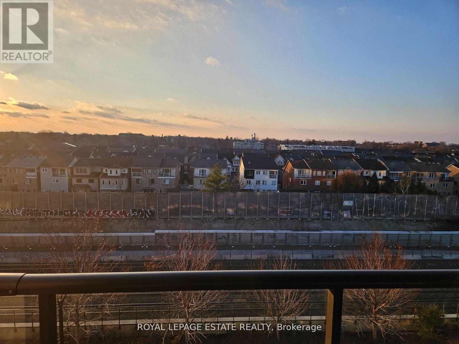 722 - 8 Trent Avenue, Toronto, Ontario  M4C 0A6 - Photo 13 - E12774314