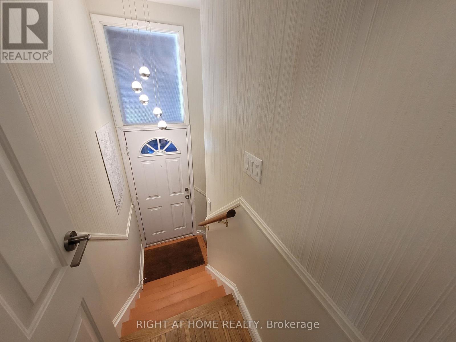 Main - 744 Botany Hill Crescent, Newmarket, Ontario  L3Y 3A8 - Photo 8 - N12774278